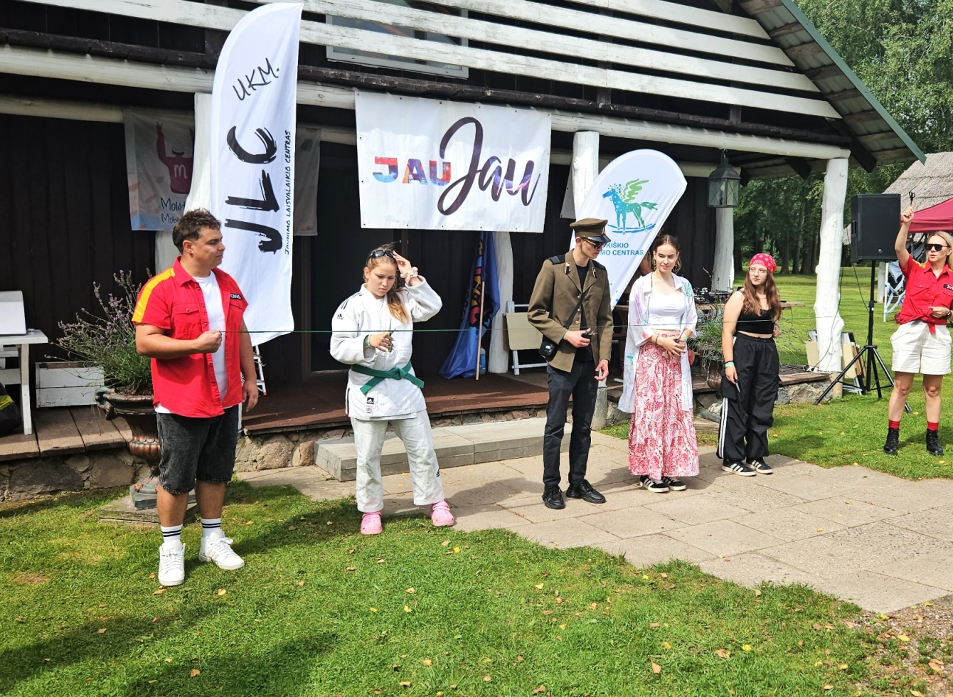 Festivalis JAUJAU'25: jaunystės energija ir kūrybiškumas Ukmergėje