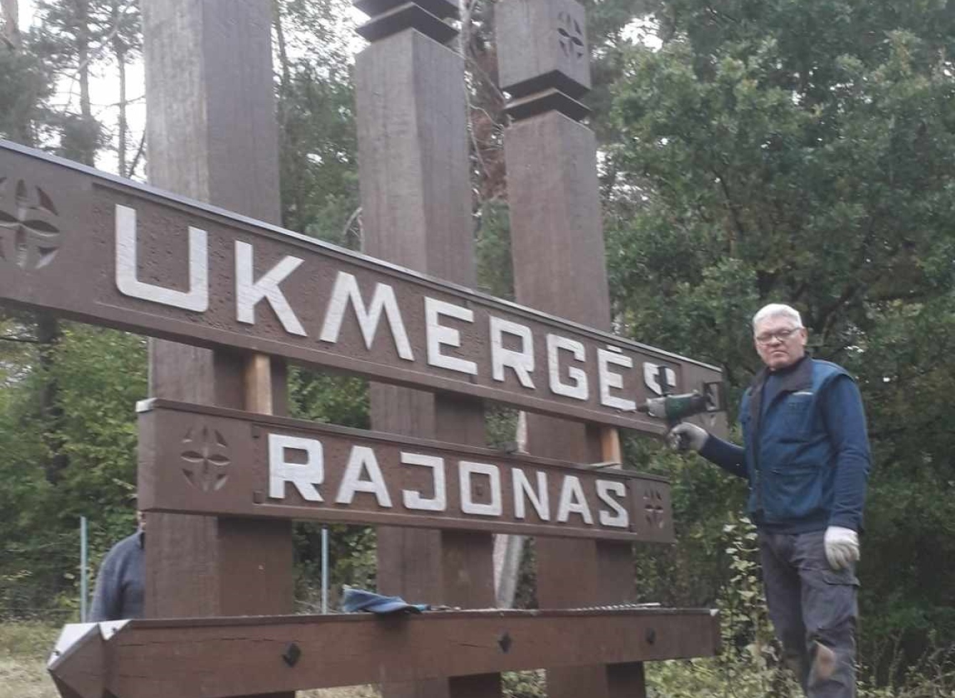 Ukmergės rajono riboženklis ir tautodailininkas Stanislovas Zinkevičius