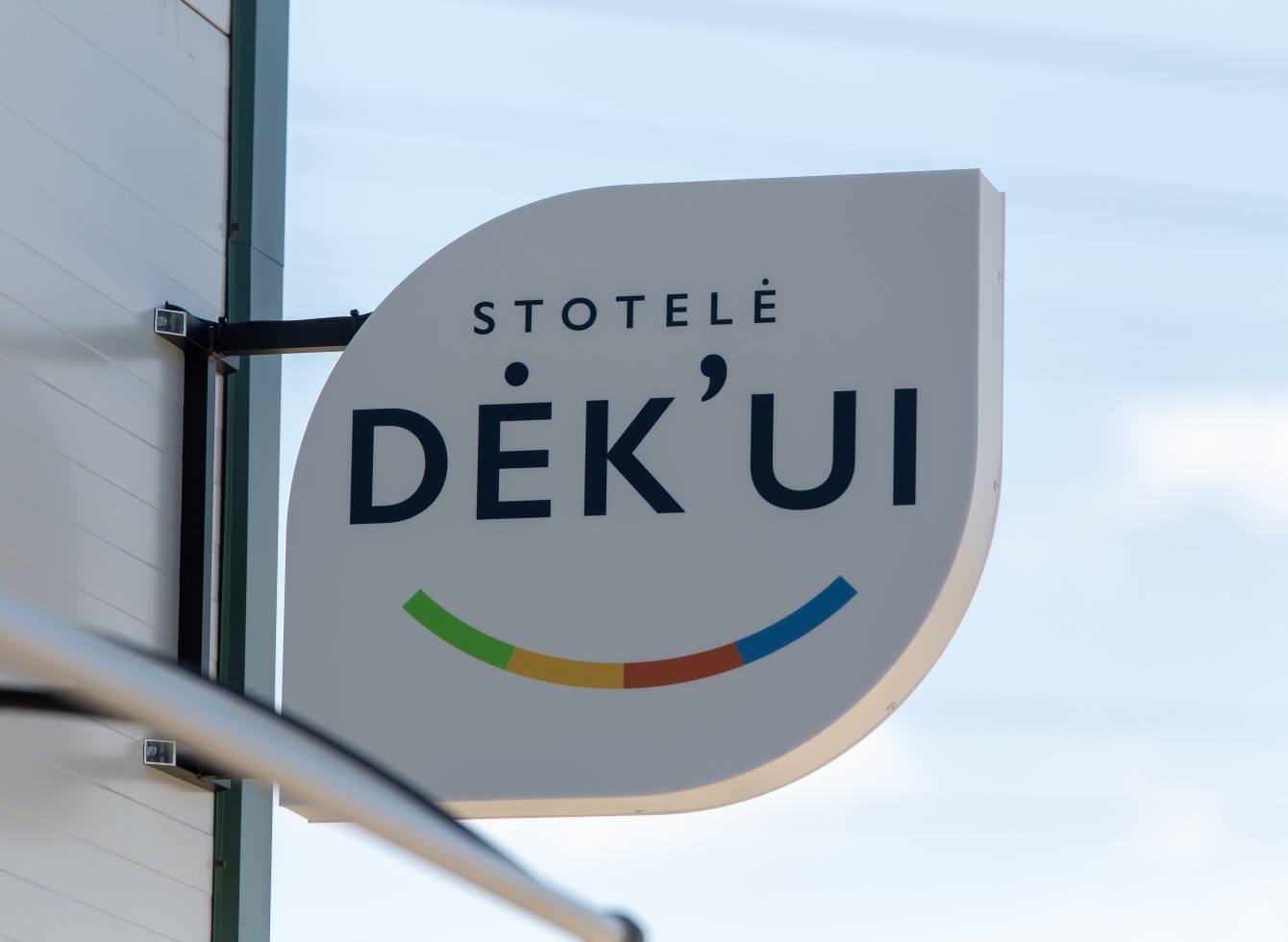 Stotelės „Dėk’ui“ atnaujina veiklą: antplūdį suvaldys rezervacijos sistema