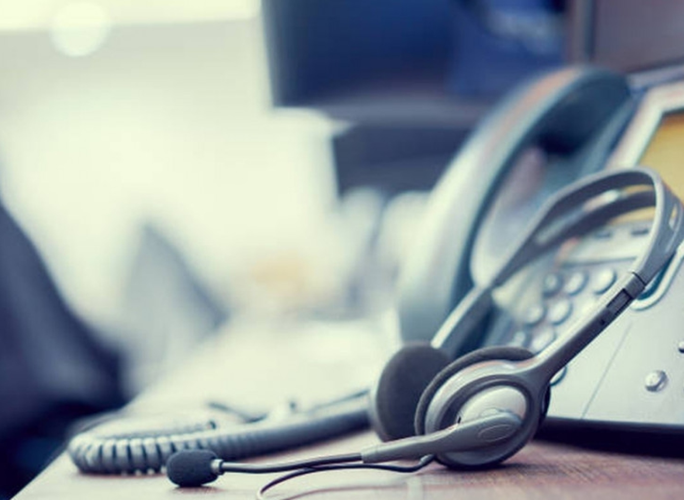Dėl senųjų pagalbos tarnybų telefono numerių išjungimo