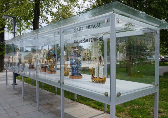 Netektis ir vargą išgyvenusi šimtametė dabar džiaugiasi artimųjų meile