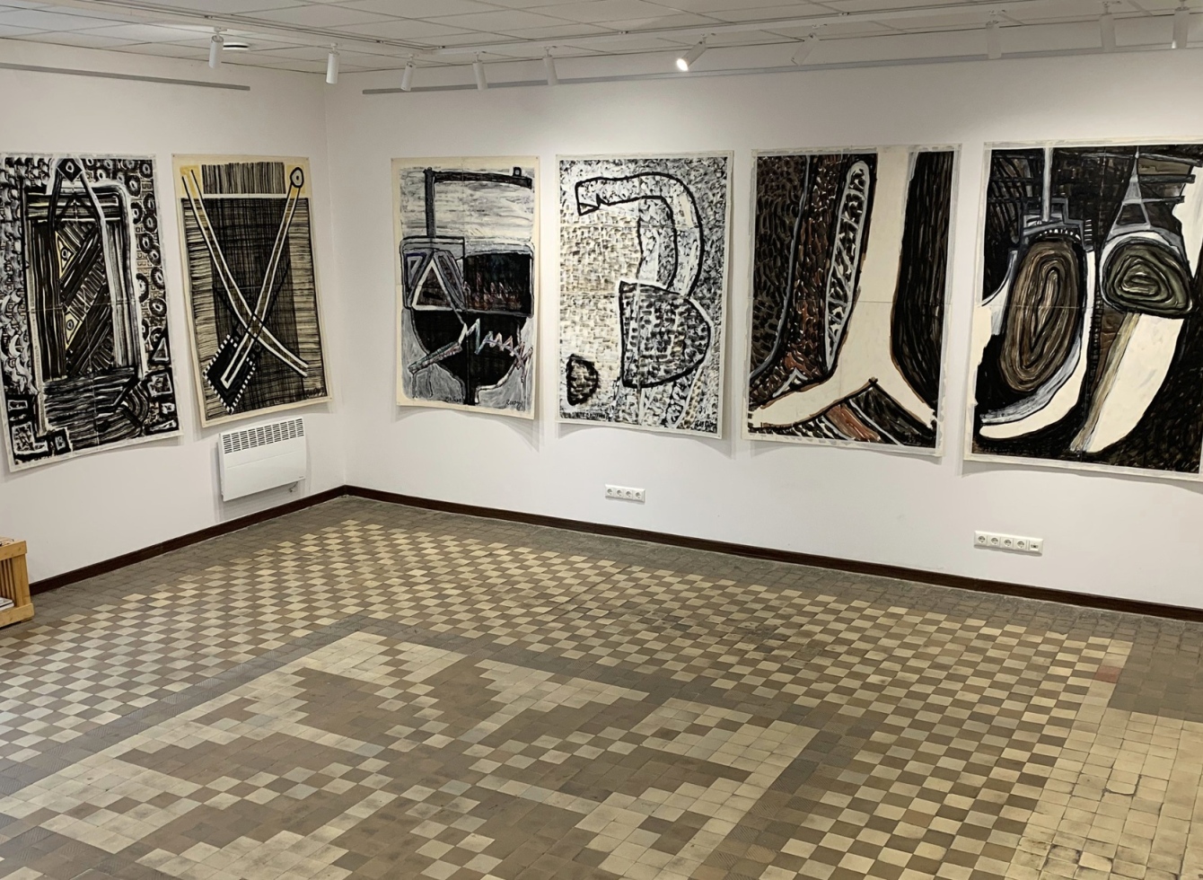„Vilkamirgės“ galerijoje - piešinių paroda „Nuo lango prie lango“ 