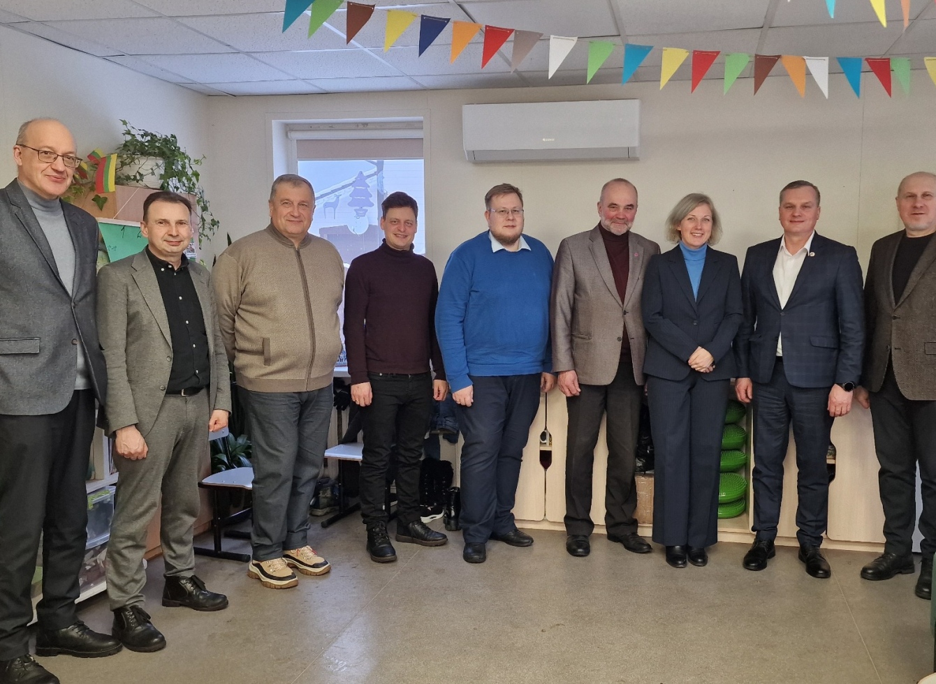 Savivaldybės ūkio komiteto nariai aplankė Ukmergės progimnazijas