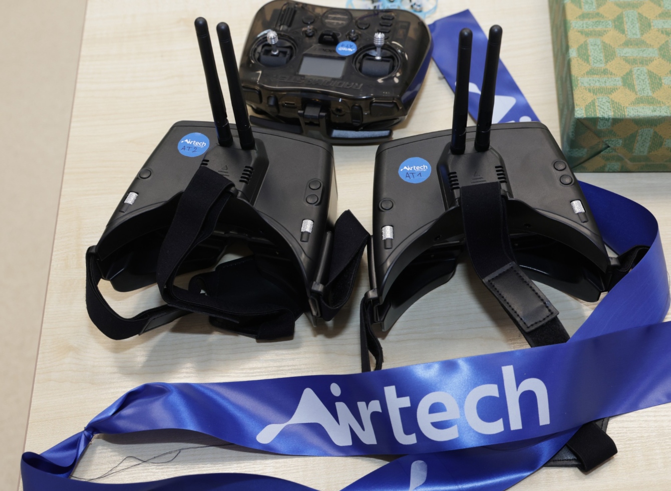 Ukmergėje atidarytas „Airtech“ dronų valdymo mokymų centras – kviečia į užsiėmimus ne tik vaikus, bet ir suaugusiuosius