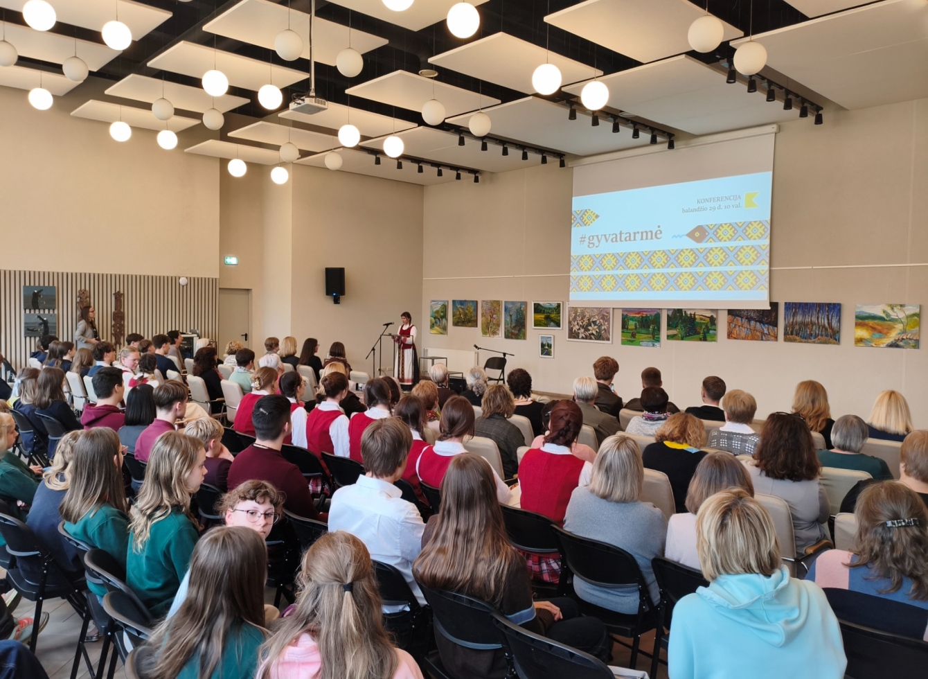 Konferencija #GyvaTarmė Ukmergėje subūrė kalbos, mokslo ir kūrybos bendruomenę
