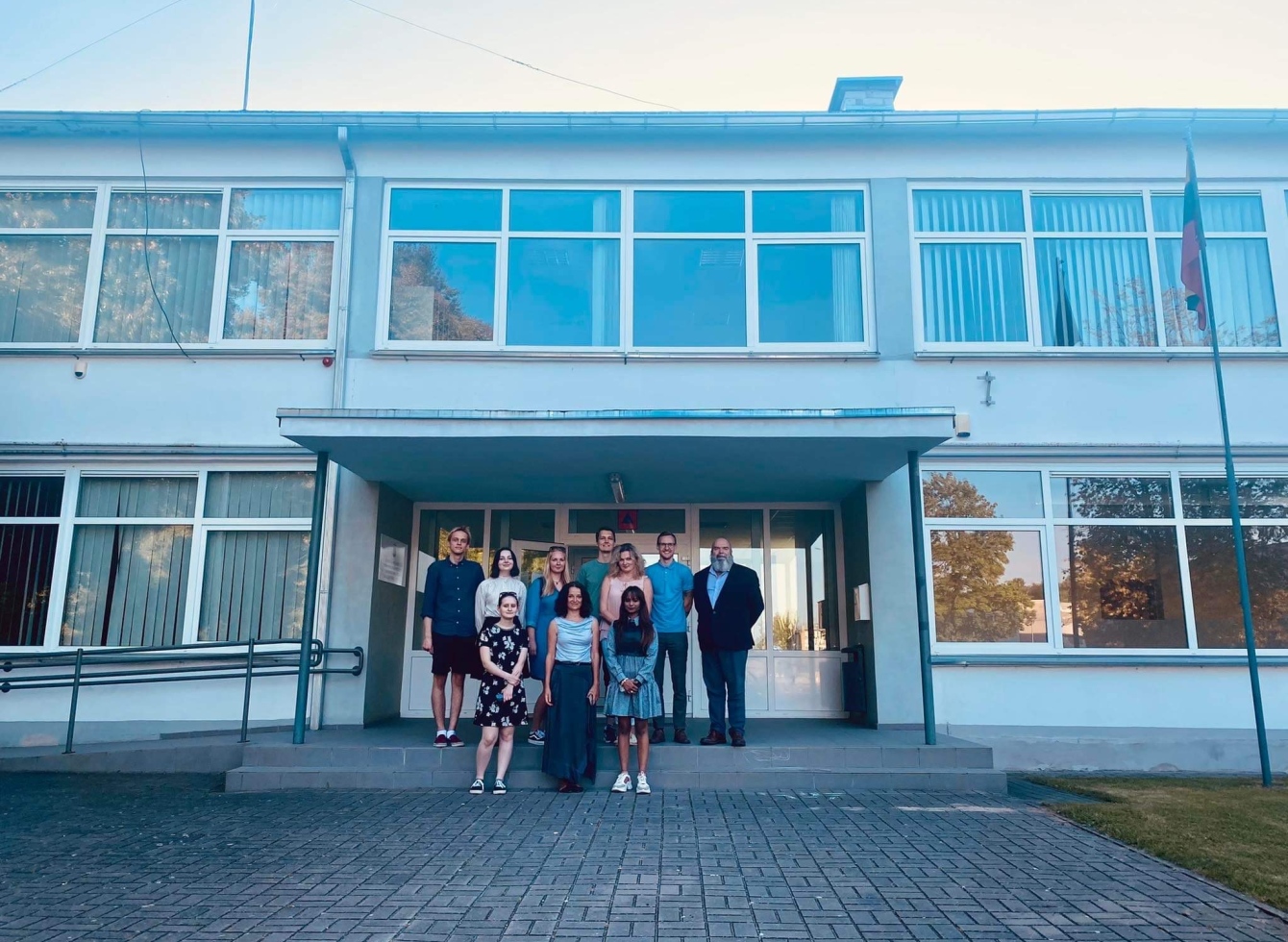 Guliverio akademijos kolektyvas
