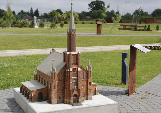 „Mini Lietuva“ parką papildė...