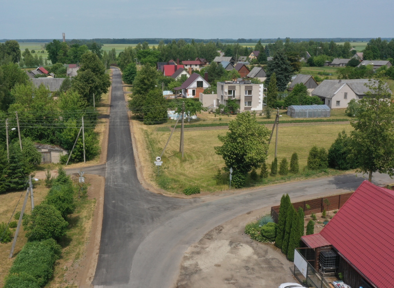 Laičių kaimo gatvė