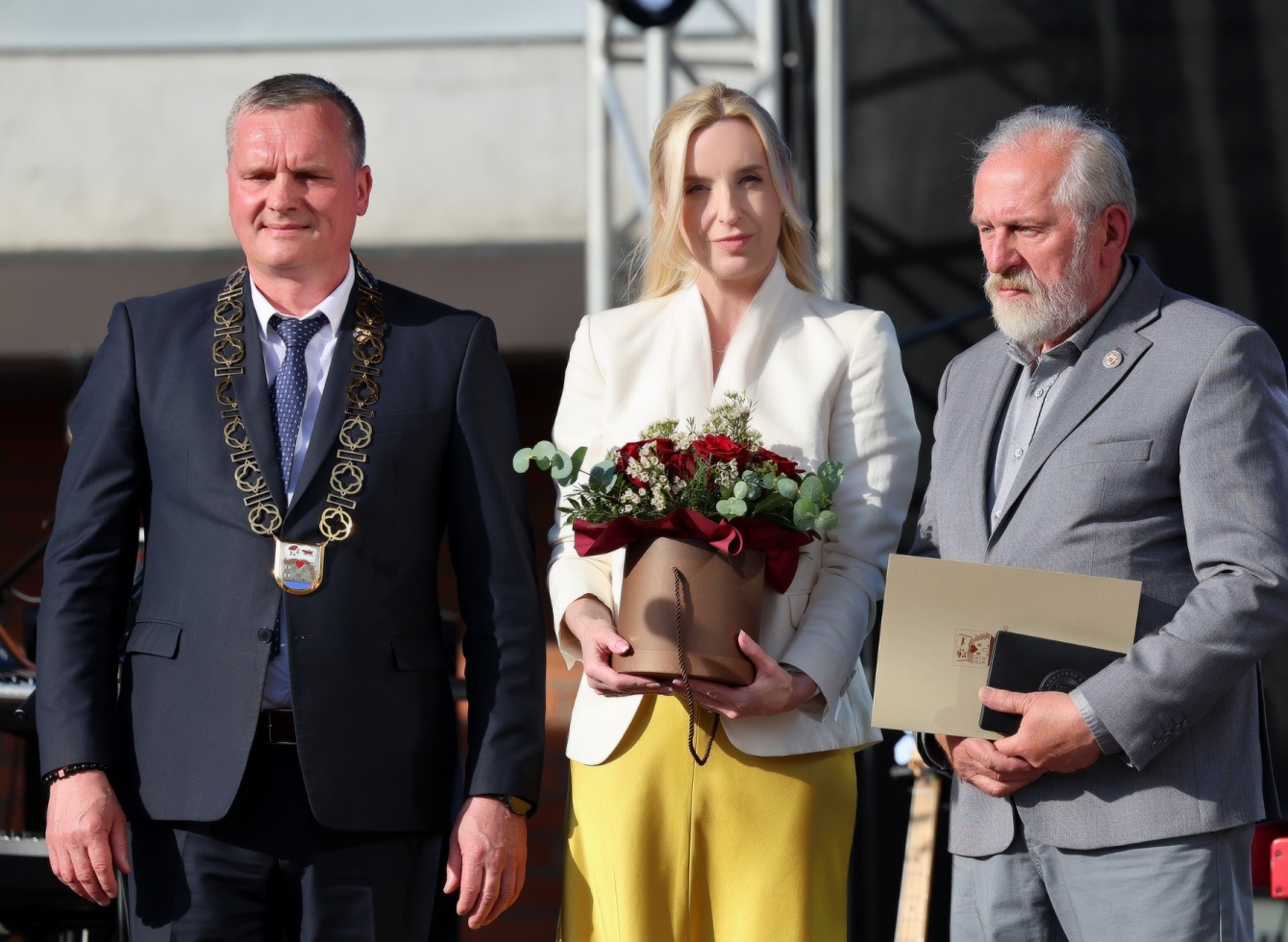 Ukmergė miesto šventėje pradėjo vasarą ir pagerbė naująjį Garbės pilietį
