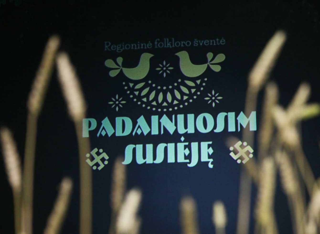 Folkloro šventėje „Padainuosim susiėję“ pristatytas pirmasis Ukmergės krašto dainynas