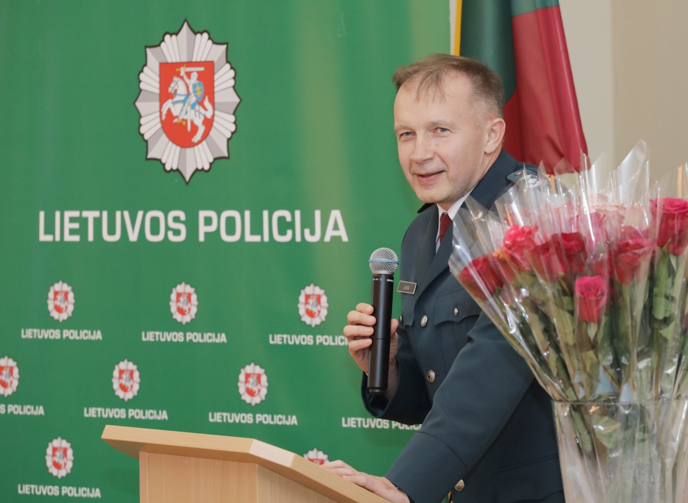 Angelų sargų dienos proga – sveikinimai policijos pareigūnams