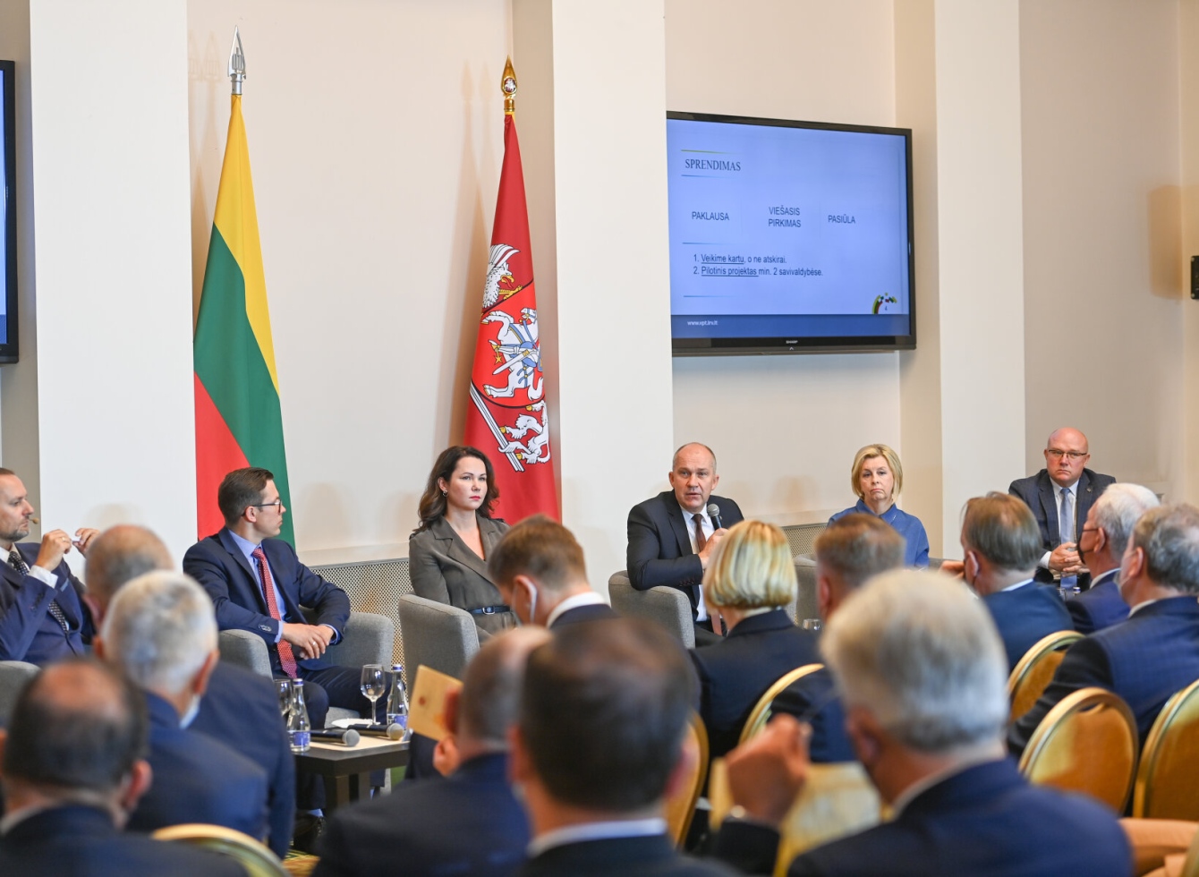 Ukmergės rajono savivaldybės meras R. Janickas forumo dalyviams pristatė savo pranešimą