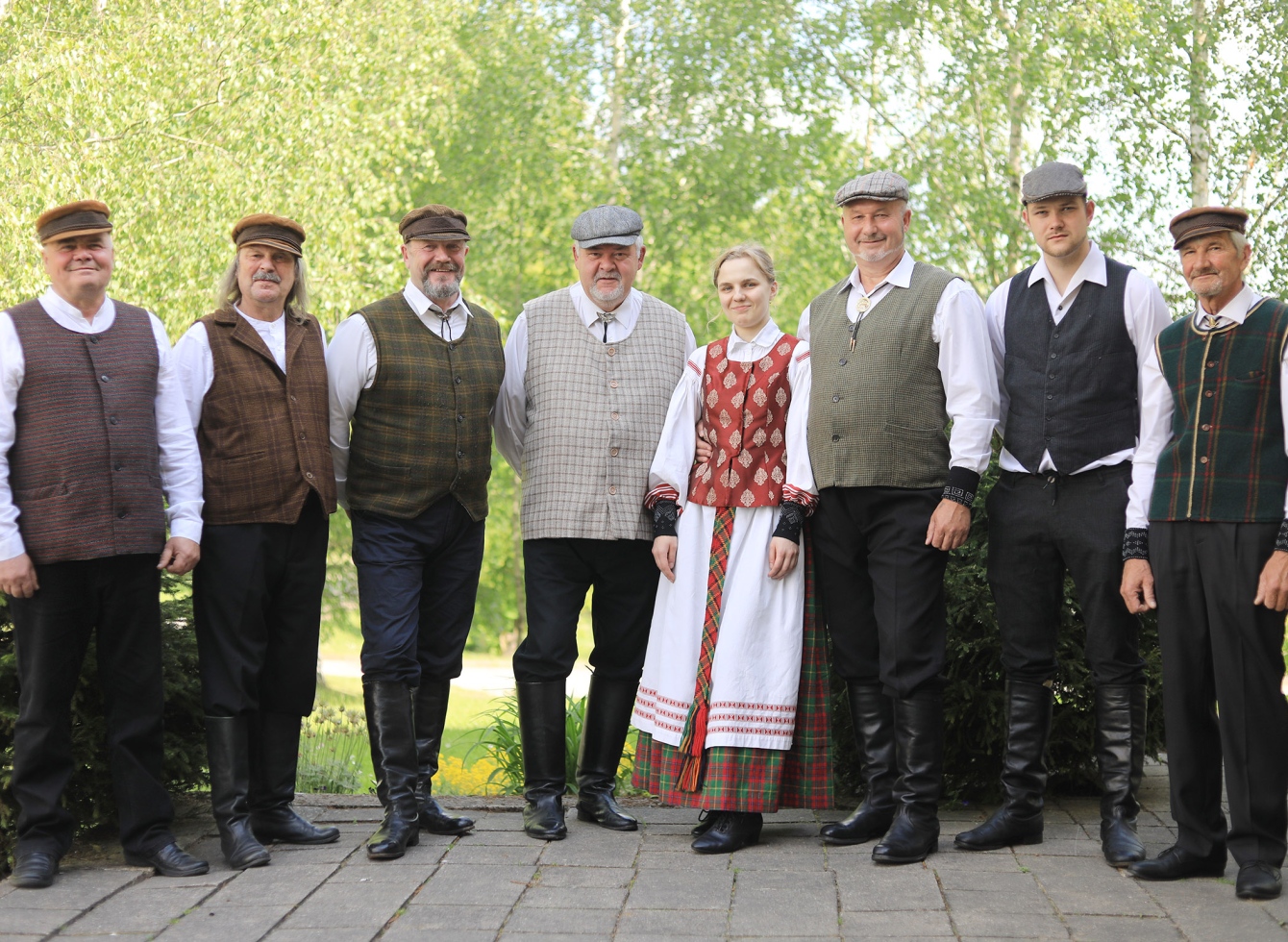 Siesikų liaudiškos muzikos kapela „Vieversa“