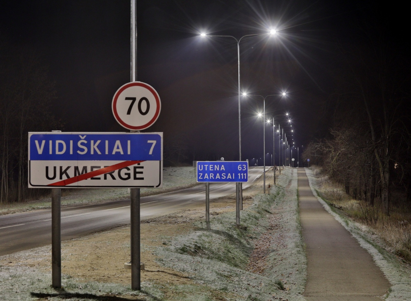 Naujai įrengtas apšvietimas