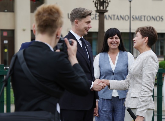 Rugsėjo 1-oji Ukmergėje – ypatingi svečiai, naujų mokslo metų pradžia ir prasmingi linkėjimai