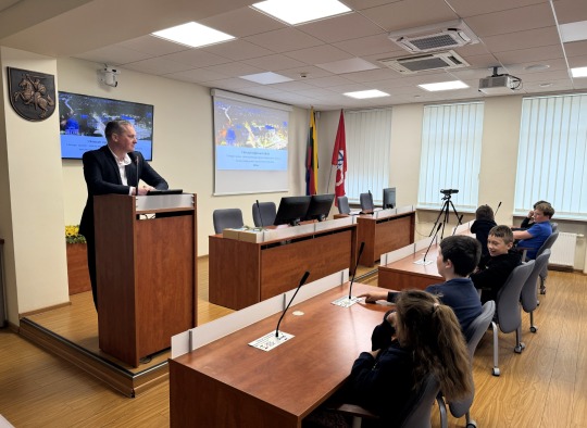 Savivaldybėje -  Ukmergės Senamiesčio progimnazijos trečiokų vizitas