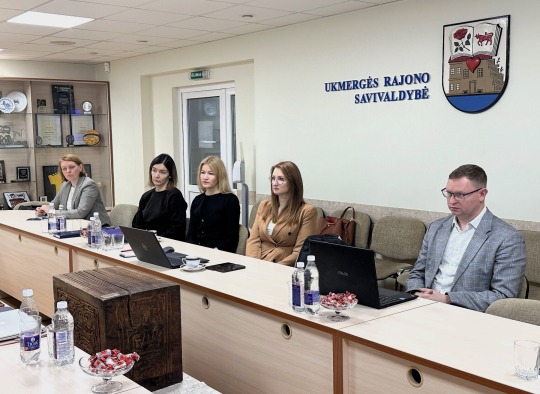 Aptartos lygių galimybių užtikrinimo ir smurto artimoje aplinkoje prevencijos stiprinimo kryptys