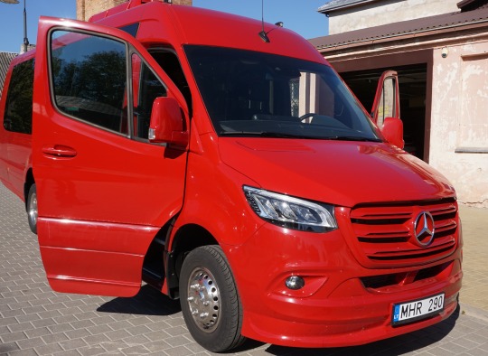 Ukmergės Senamiesčio progimnazijai – naujas modernus autobusas