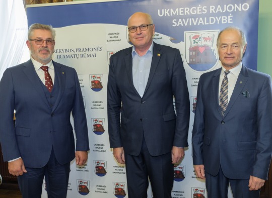 S.Leonavičius, J.Varžgalys, R. Baravykas