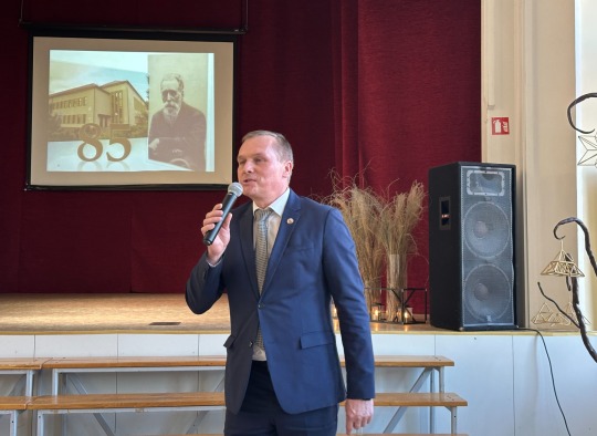 J. Basanavičiaus gimnazijos jubiliejaus akimirkos