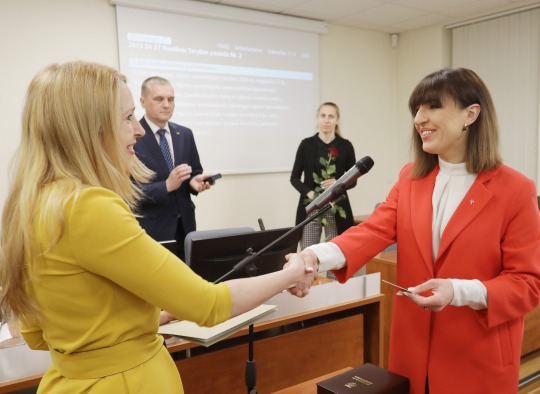 Posėdžio akimirkos
