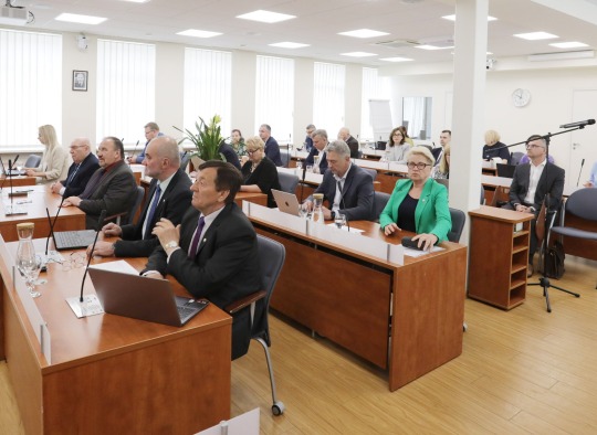 Posėdžiavo Ukmergės rajono savivaldybės taryba