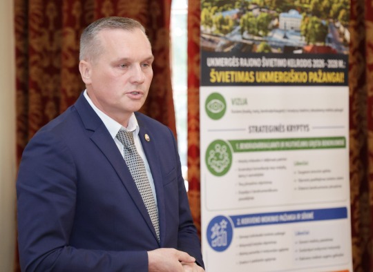 Taujėnų dvare susitiko Ukmergės rajono švietimo bendruomenė