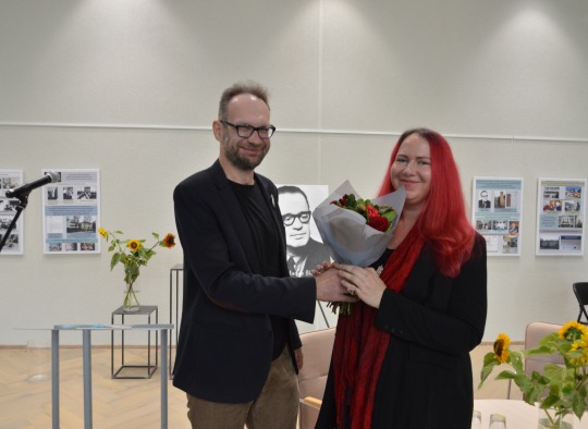 Laureatė su sveikintoju