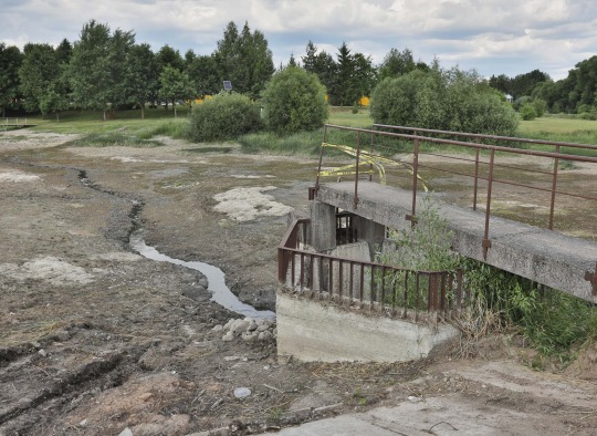 Remontuojama Vilkmergėlės upelio užtvanka