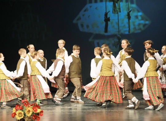 ainų šventei besirengiančių meno kolektyvų atrankos-apžiūros akimirkos