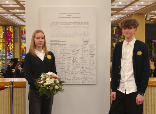 Lietuvos Respublikos Seime vyko tradicinė gėlių perdavimo ceremonija
