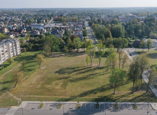 Rojaus obelaičių sodas bus pasodintas Ukmergės miniatiūrų parko „Mini Lietuva“ pašonėje (tarp riedlenčių aikštelės ir A. Smetonos gatvės) esančioje 45 arų teritorijoje