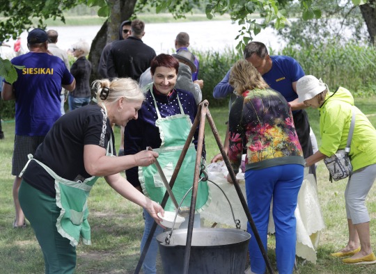 Drakono valčių festivalis