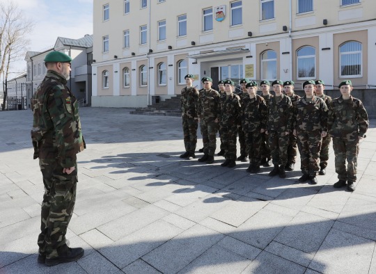 Ukmergėje, Kęstučio aikštėje, iškelta NATO vėliava