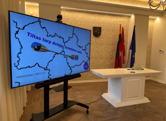 Švietimo įstaigų vadovų vizito akimirkos