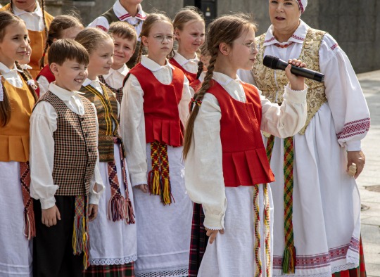 Parodos atidarymas „Mūsų skambantis kraštas. Ukmergiškiai dainų šventėse“