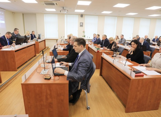 Posėdžio akimirkos