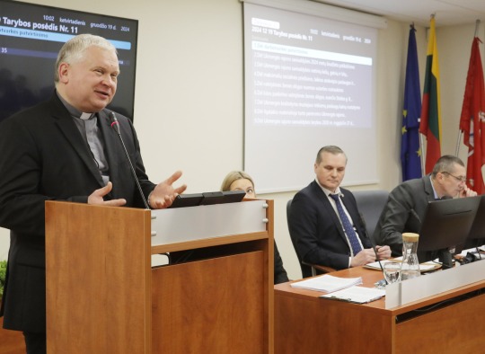Posėdžio akimirkos