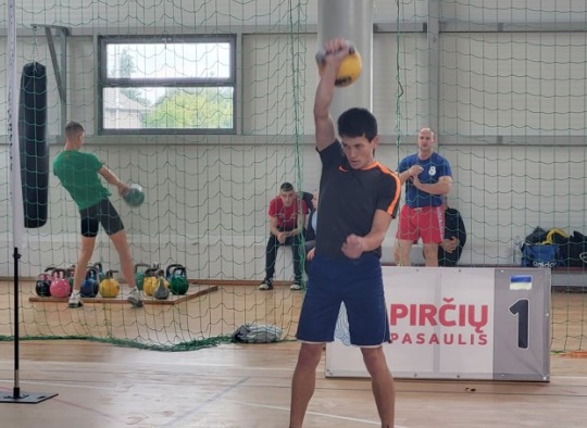 xxv lietuvos svarsčių kilnojimo federacijos rovimo rungties čempionato akimirkos