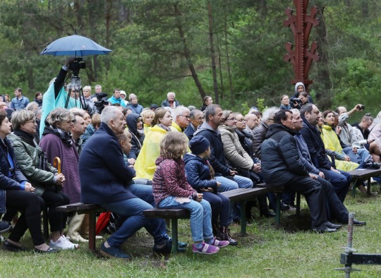 Koncertą stebėjo gausus būrys žiūrovų