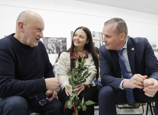 Fotomenininko  Romualdo Požerskio darbų parodos pristatymo akimirkos