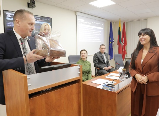 Posėdžio akimirkos