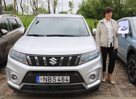 Trims Ukmergės rajono seniūnijoms perduoti nauji automobiliai