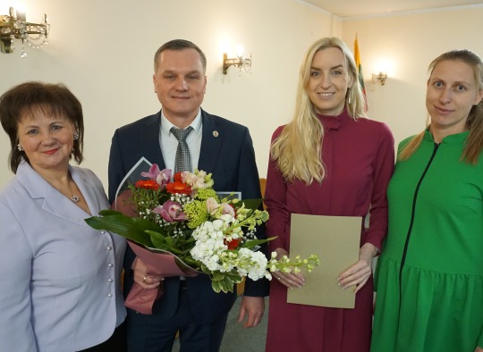 Išeinančiai iš darbo R. Jackūnienei gerų žodžių negailėjo savivaldybės vadovai ir administracijos darbuotojai