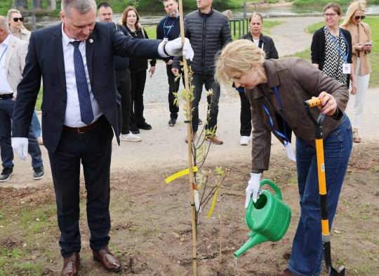 Draugystė, kuri auga: Ukmergėje pradėtas kurti Bendrystės parkas
