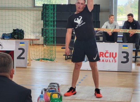 xxv lietuvos svarsčių kilnojimo federacijos rovimo rungties čempionato akimirkos