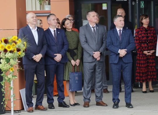 Rugsėjo 1-oji Ukmergėje – ypatingi svečiai, naujų mokslo metų pradžia ir prasmingi linkėjimai