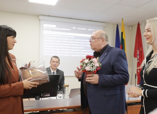 Posėdžio akimirkos