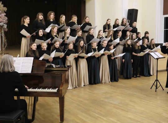 ainų šventei besirengiančių meno kolektyvų atrankos-apžiūros akimirkos