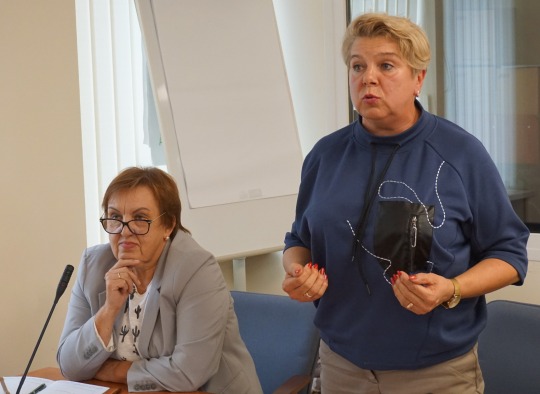 Savivaldybėje aptarti pedagogų darbo apmokėjimo klausimai